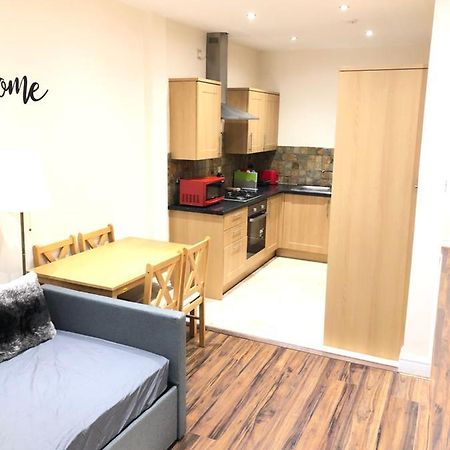 Greater London Holiday Let @ Hanwell Apartment Ngoại thất bức ảnh