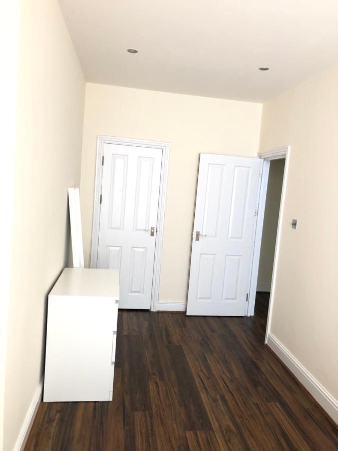 Greater London Holiday Let @ Hanwell Apartment Ngoại thất bức ảnh